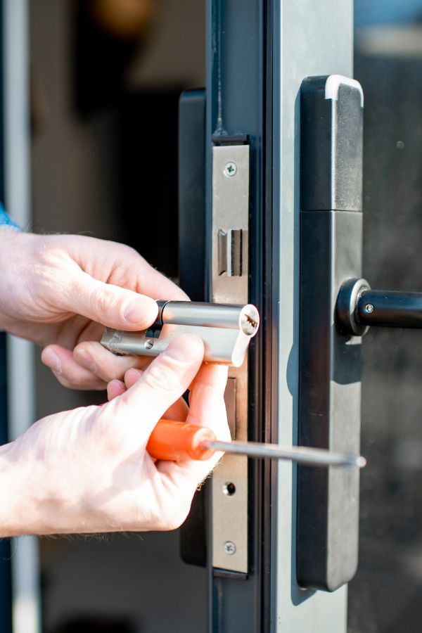 Schlosswechsel Aachen - Schlüsseldienst Aachen - Aufsperrdienst - Türöffnung - Schlosswechsel - Einbruchschutz - Schlüsselnotdienst - Ausgesperrt - Schlüssel verloren